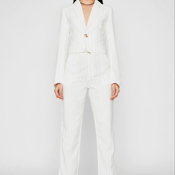 🌸 Striped Pant and Suit Set 🌸 - Picture 1 of 8